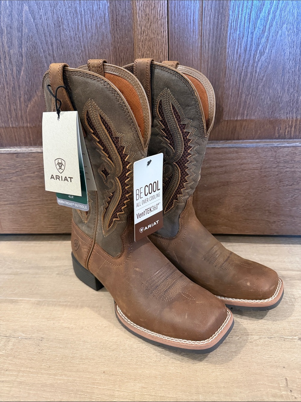 Women’s Square Toe Ariat Cowboy Boots